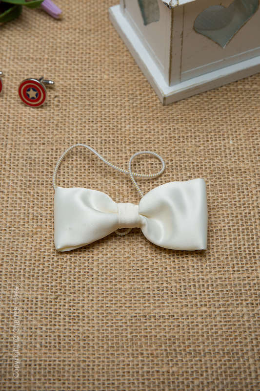 Boys Ivory Elasticated Satin Dickie Bow