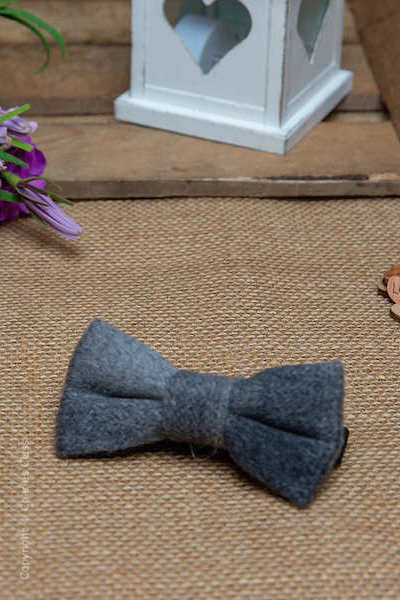 Boys Light Grey 100% Wool Adjustable Dickie Bow